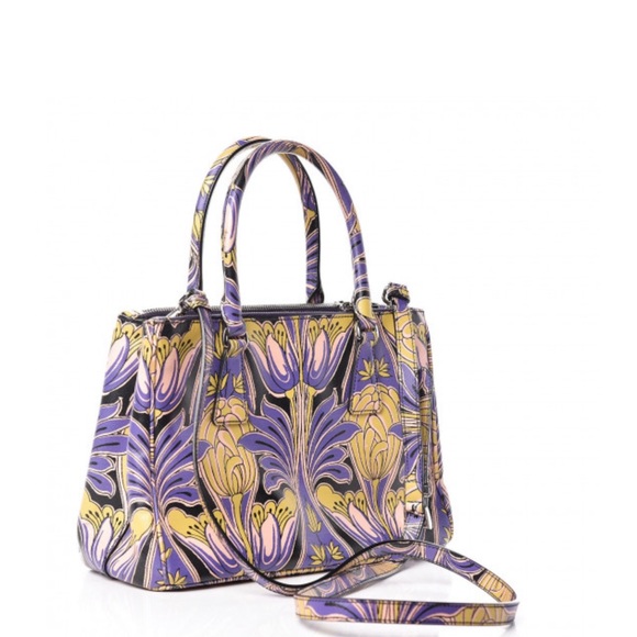 PRADA BAG - Picture 2 of 6